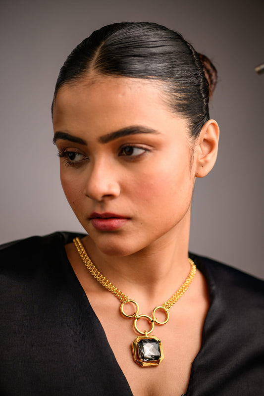 Goddess Crystal Necklace in Golden Crystal