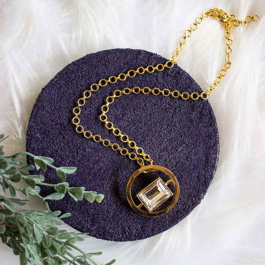 Disc Pendant Necklace