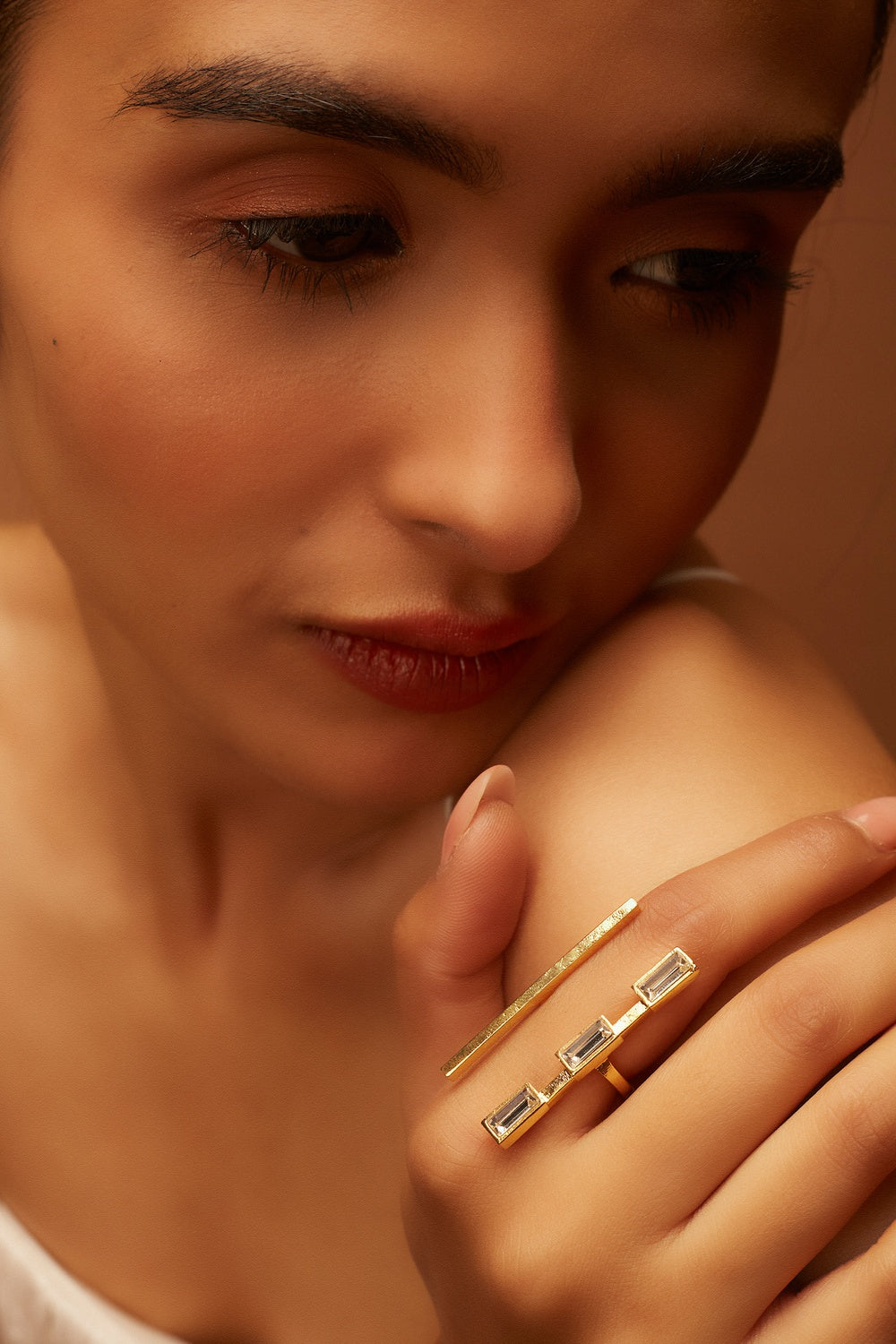 Parallel Ring - White Crystals