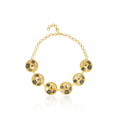 PRIYANKA CHAHAR CHOUDHURY IN THEA NECKLACE