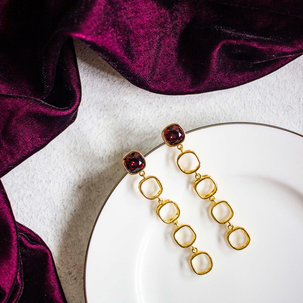 Cushion Dangler earrings - Burgandy